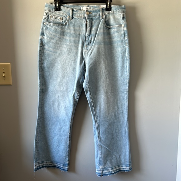 Loft Let Down Hem High Rise Kick Crop Jeans in Vivid Light Indigo Wash Size 31 - Picture 4 of 10